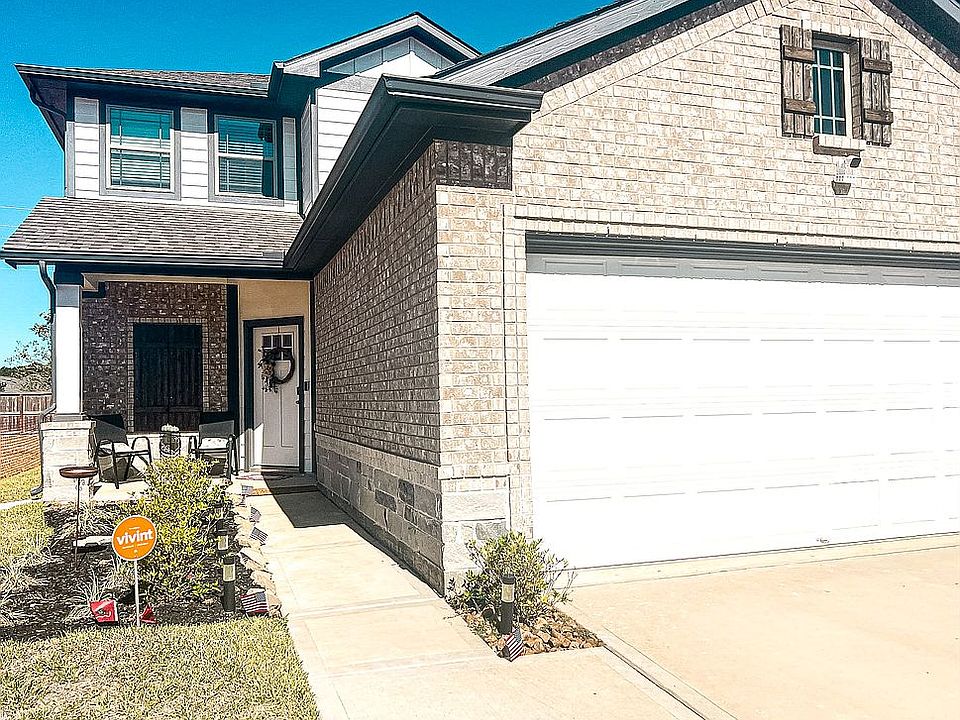 1st image of 25486 Blossom Ct