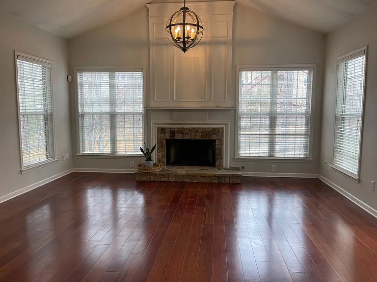 11310 Crossington Rd — Photo 16