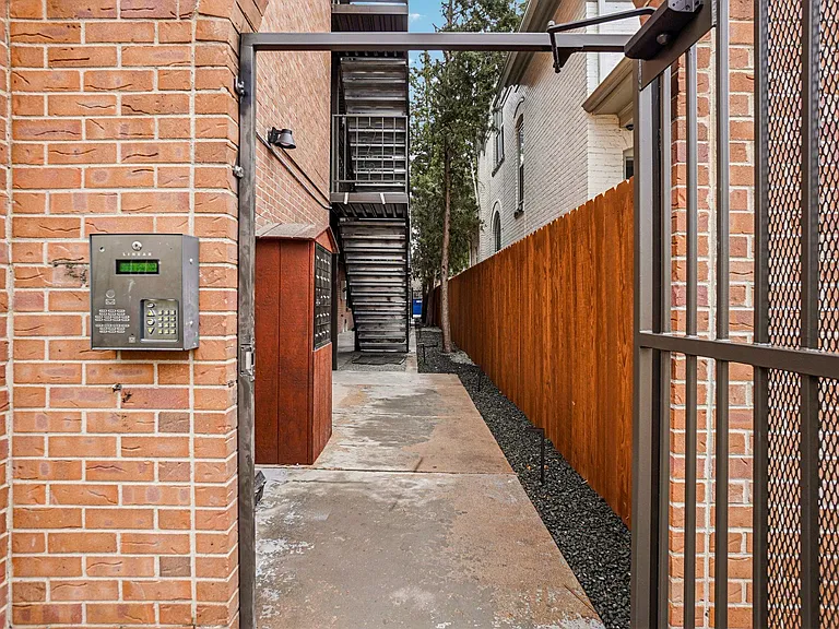 The Northwood — Photo 15