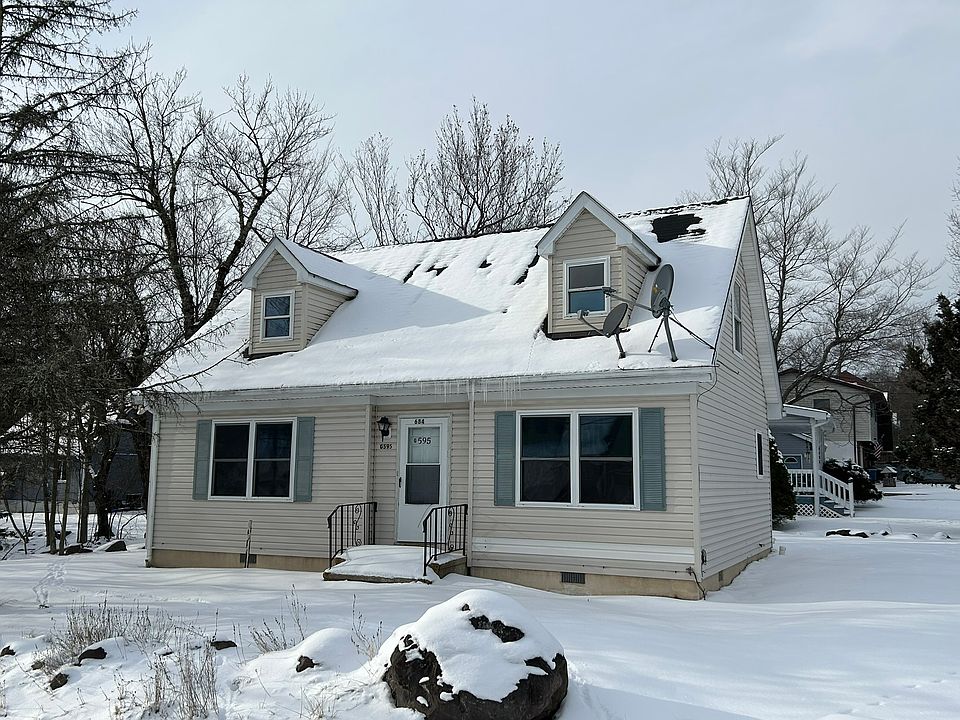 1st image of 684 Country Place Dr