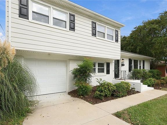 3rd image of 1733 Greenhouse Rd