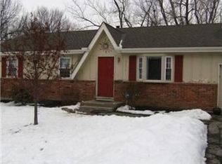 10210 W 52nd Ter, Merriam, KS 66203