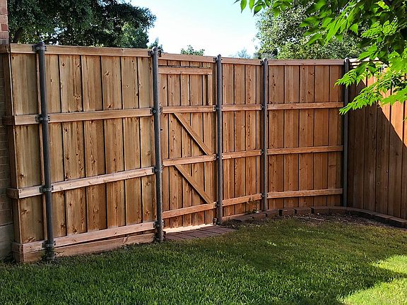 Back Fenced Yard Entrance