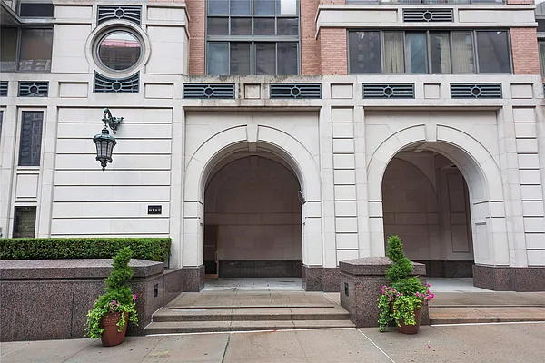 Rented by Douglas Elliman | media 40