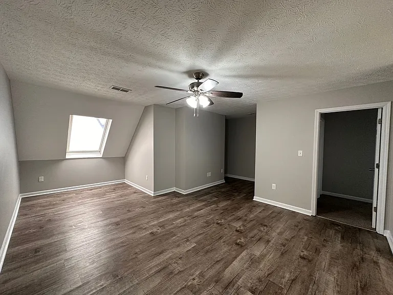 Breckenridge Apartment Homes — Photo 70