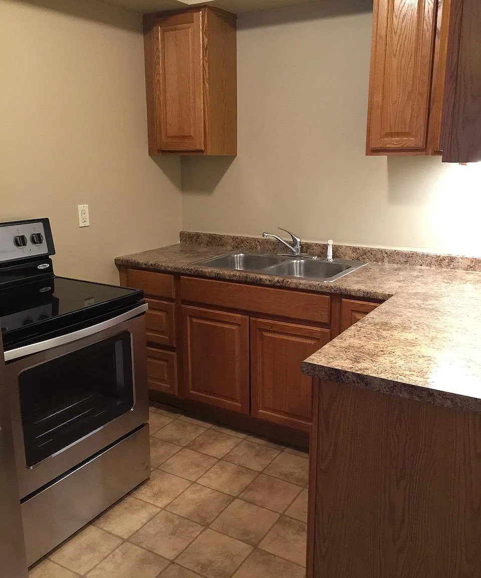 1 bed, 800 sqft, $1,200 — Photo 2