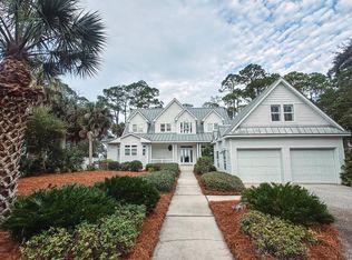 261 Magnolia Bay Dr, Eastpoint, FL 32328