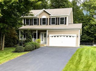 1 Dorothy Ln, Glenville, NY 12302