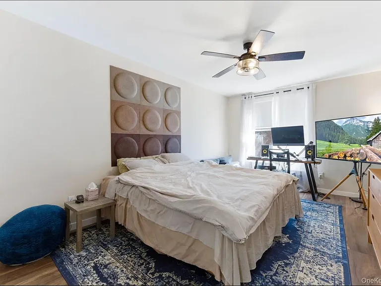 250 N Broadway #5B — Photo 12