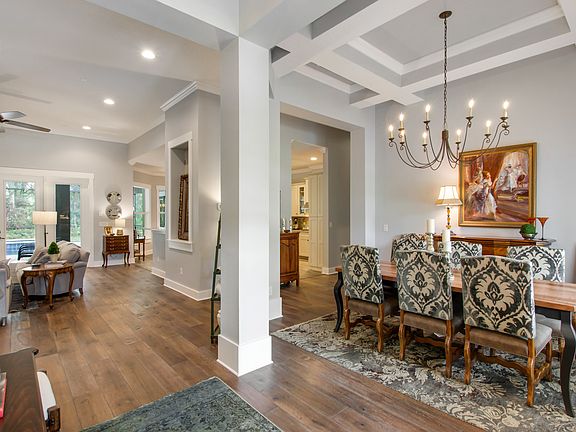 Tray Ceilings&Crown Molding