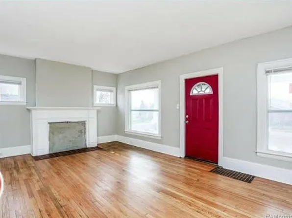 23451 E Scott Blvd, Clinton Township, MI 48036