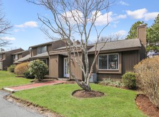 60 Harbor Lights Rd #60, Buzzards Bay, MA 02532