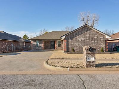 8513 Durland Way, Oklahoma City, OK, 73114