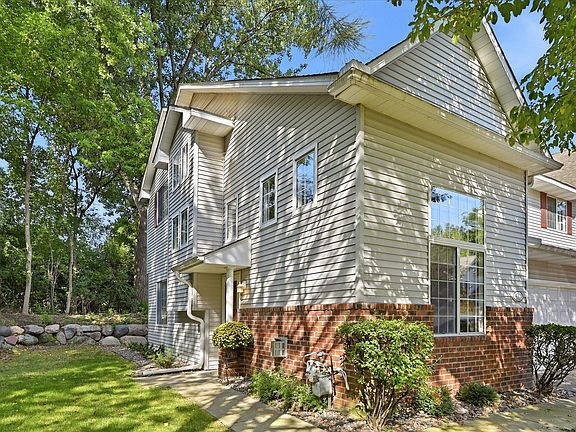 2nd image of 14355 Raymond Ln
