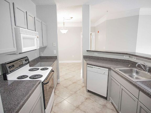 4th image of 4802 51st St W APT 307