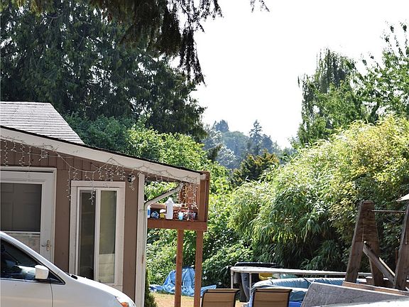 5th image of 12624 2nd Ave S