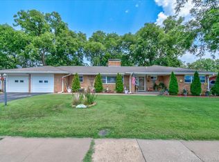 130 Forrest Park Rd, Bartlesville, OK 74003
