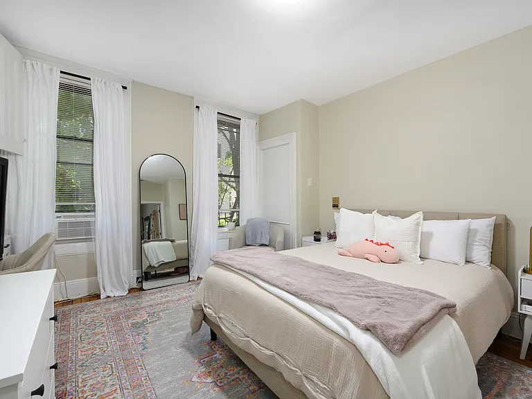 1109 Washington St #3 — Photo 11