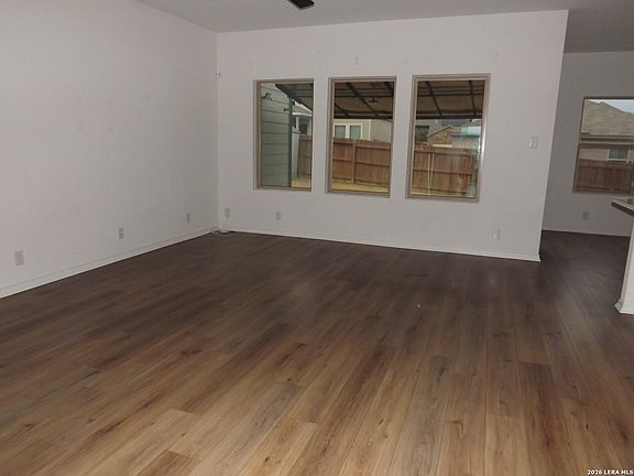 4th image of 6835 Alaskan Way
