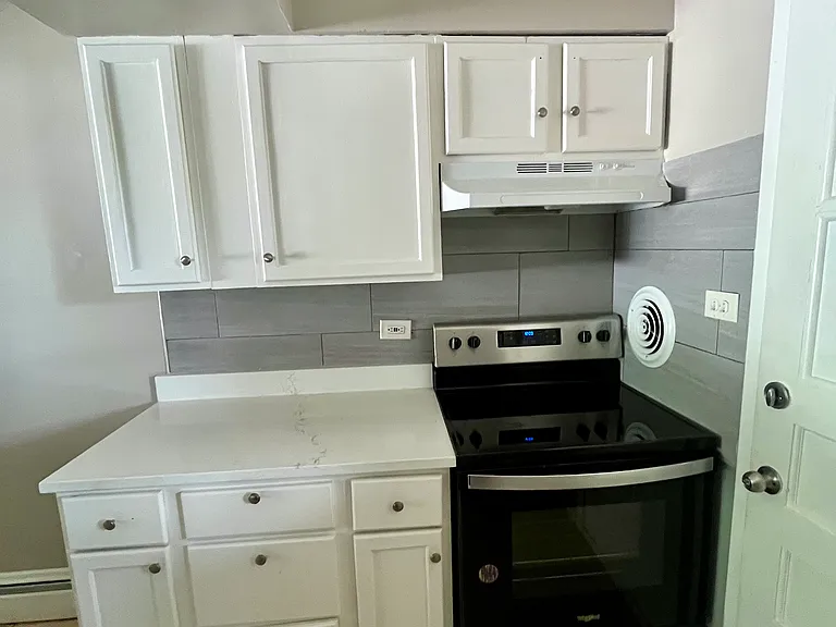 4913 W Columbus Dr #1 — Photo 5