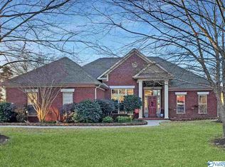 357 Spencer Lakes Dr, Meridianville, AL 35759