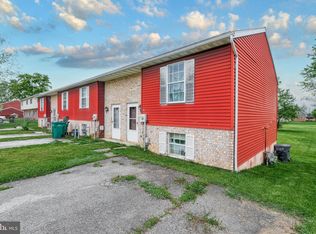 87-89-91 Conewago Dr, Hanover, PA 17331