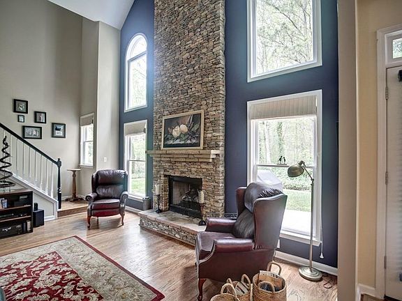 2nd image of 4057 Vinings Mill Trl SE