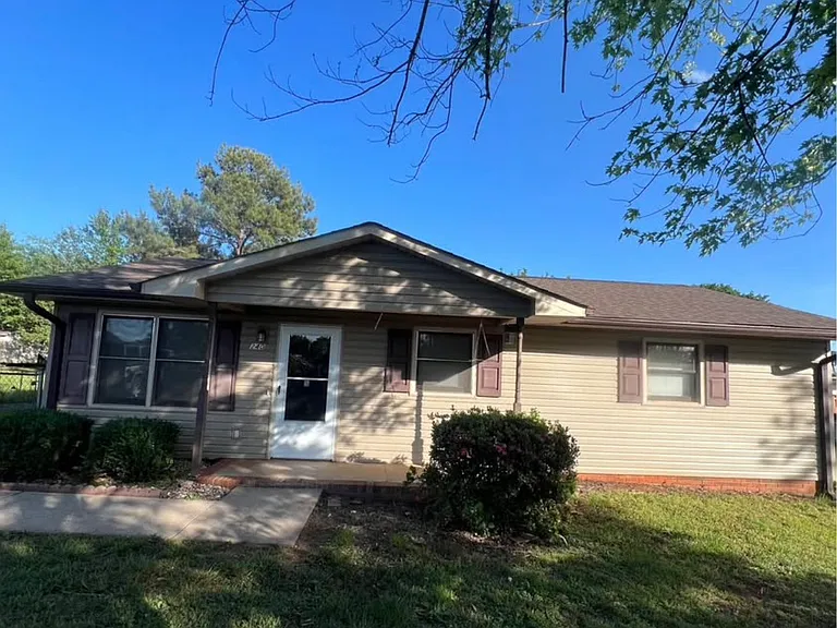 240 Wingo Rd — Photo 9