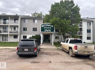 5705 51st St #212, Elk Pt, AB T0A1A0