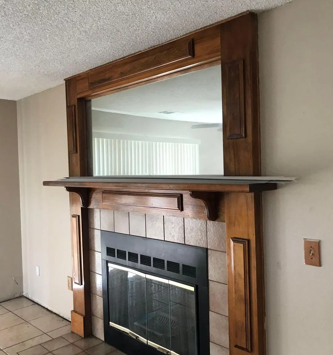3 bed, 1953 sqft, $2,400 — Photo 2