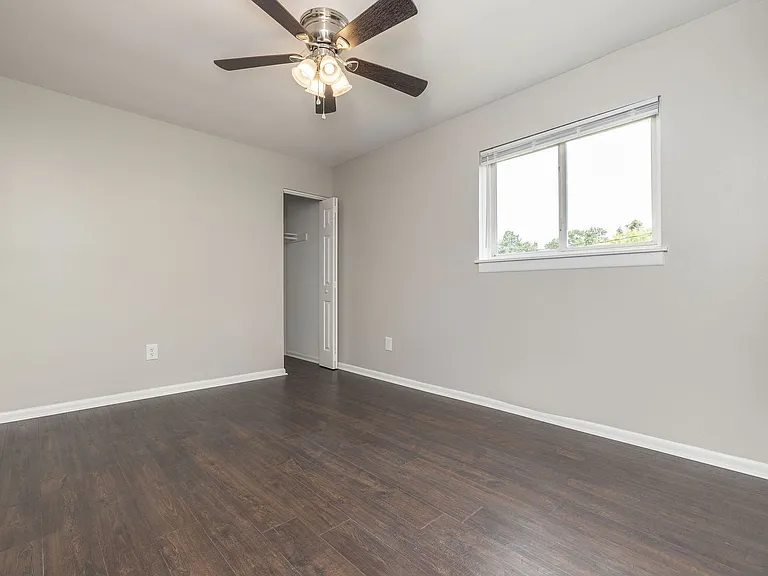 4306 Chamberlayne Ave — Photo 19