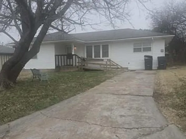 734 NW 32nd St, Lawton, OK 73505