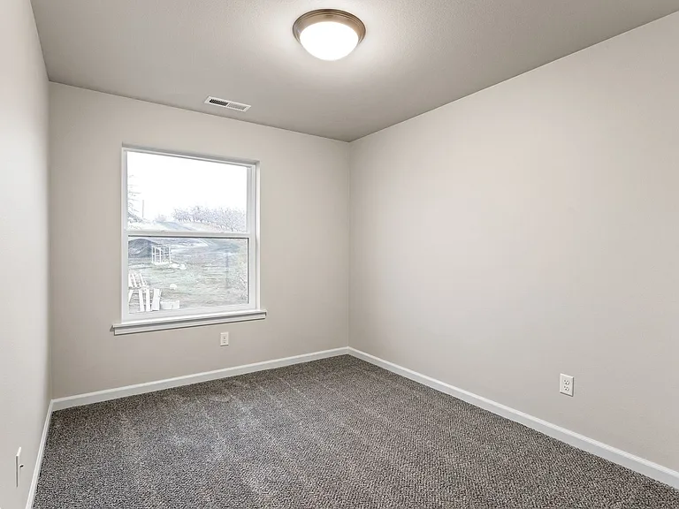 6716 W Washington Ave — Photo 20