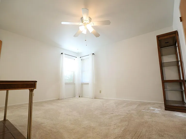 2459 Duringer Rd — Photo 10