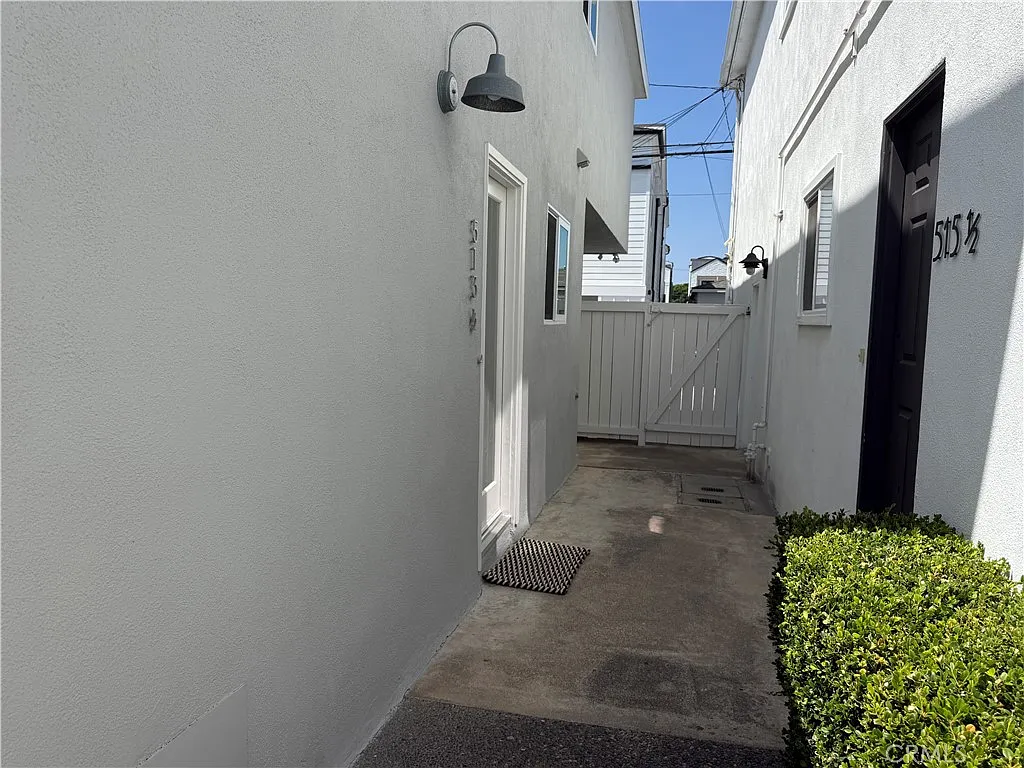 Studio, 400 sqft, $3,000 — Photo 4