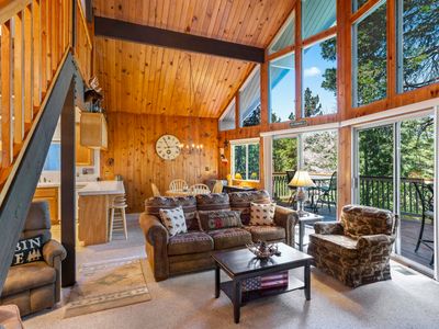 580 Arrowhead Villa Rd, Lake Arrowhead, CA, 92385