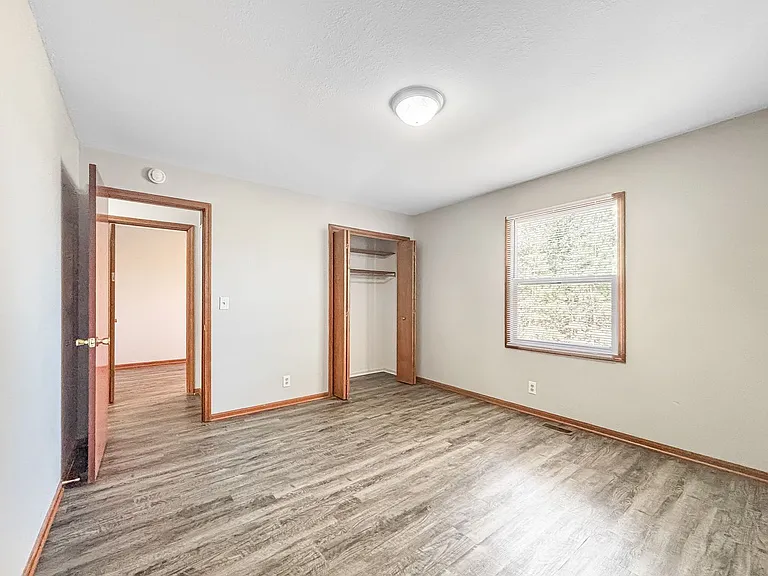 2614 Kragspough Ct — Photo 5