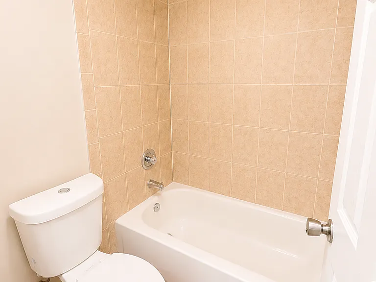 208 S Habana Ave #G — Photo 15