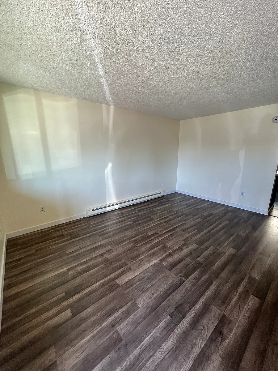 Building Photo - 6109 N Colton St #7