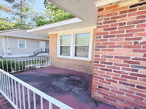 2nd image of 4322 Summerhill Dr