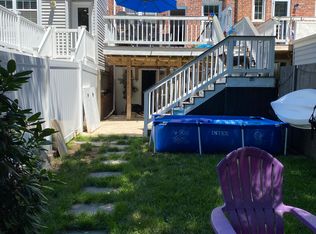 3752 W St NW, Washington, DC 20007