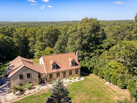 2nd image of 121 Wallum Lake Rd