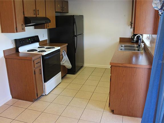 5th image of 2533 Poet Ln
