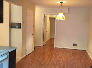 3817 Persimmon Cir, Fairfax, VA 22031