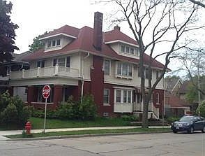 1st image of 2527A E Linnwood Ave #15119091
