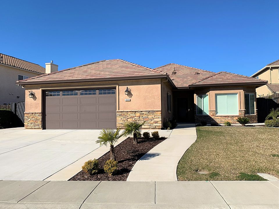 1st image of 1031 Brenda Lee Dr