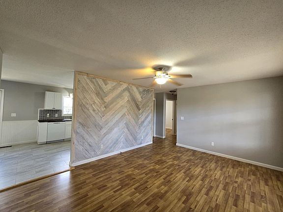 5th image of 226 Klepper Ln