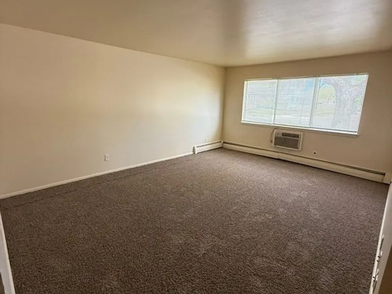 5414 58th Ave — Photo 5