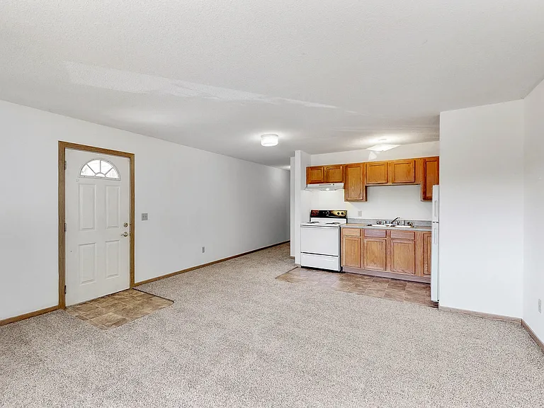 Ashford Apartments — Photo 34
