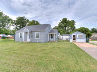 725 W Gray St, Norman, OK 73069